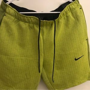 Nike shorts sportswear Tech pack bright Cactus size Large Men’s CK2543-308